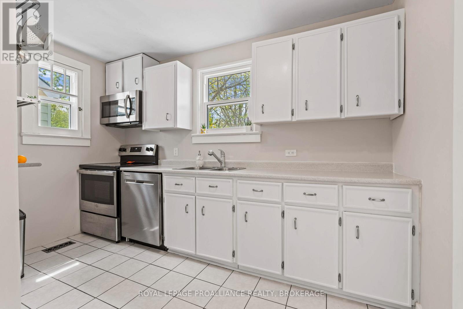 684 Victoria Street, Kingston, Ontario  K7K 4S5 - Photo 15 - X12149510
