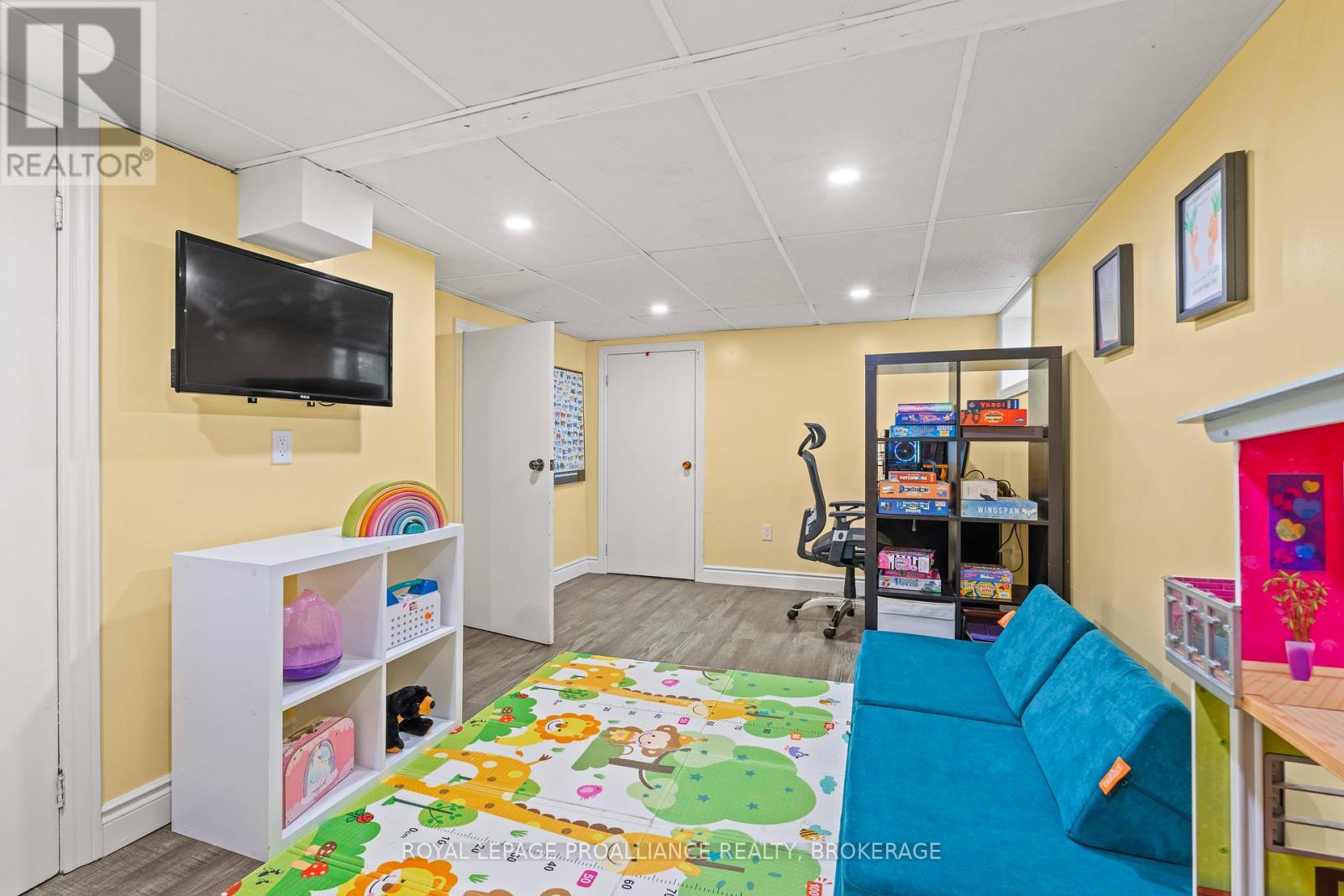 684 Victoria Street, Kingston, Ontario  K7K 4S5 - Photo 29 - X12149510