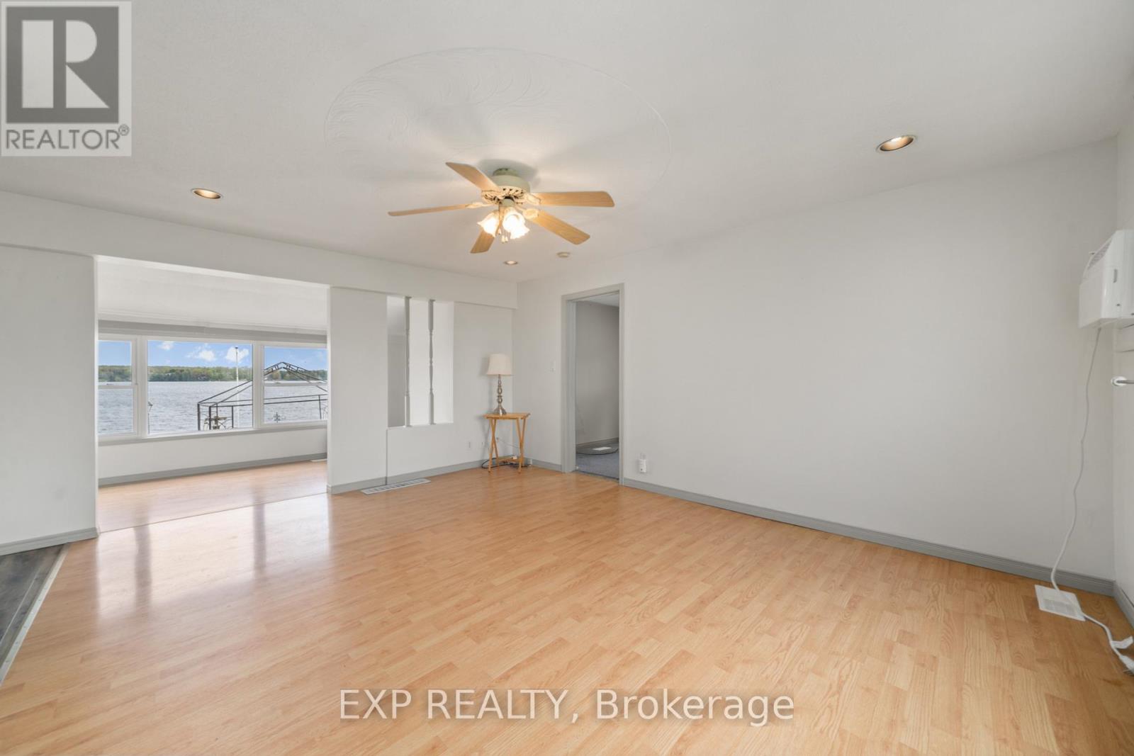 1083 Lakeside Drive, Prince Edward County, Ontario  K0K 1T0 - Photo 11 - X12149524