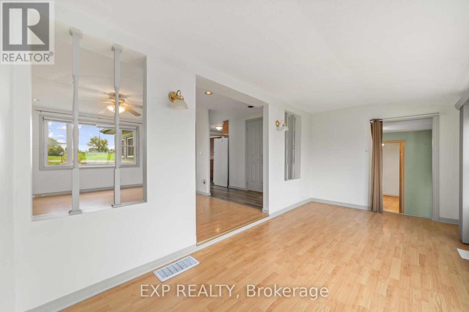 1083 Lakeside Drive, Prince Edward County, Ontario  K0K 1T0 - Photo 13 - X12149524
