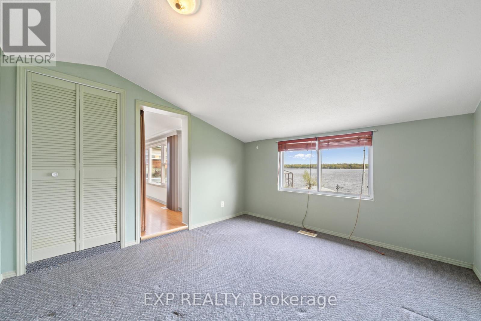 1083 Lakeside Drive, Prince Edward County, Ontario  K0K 1T0 - Photo 21 - X12149524