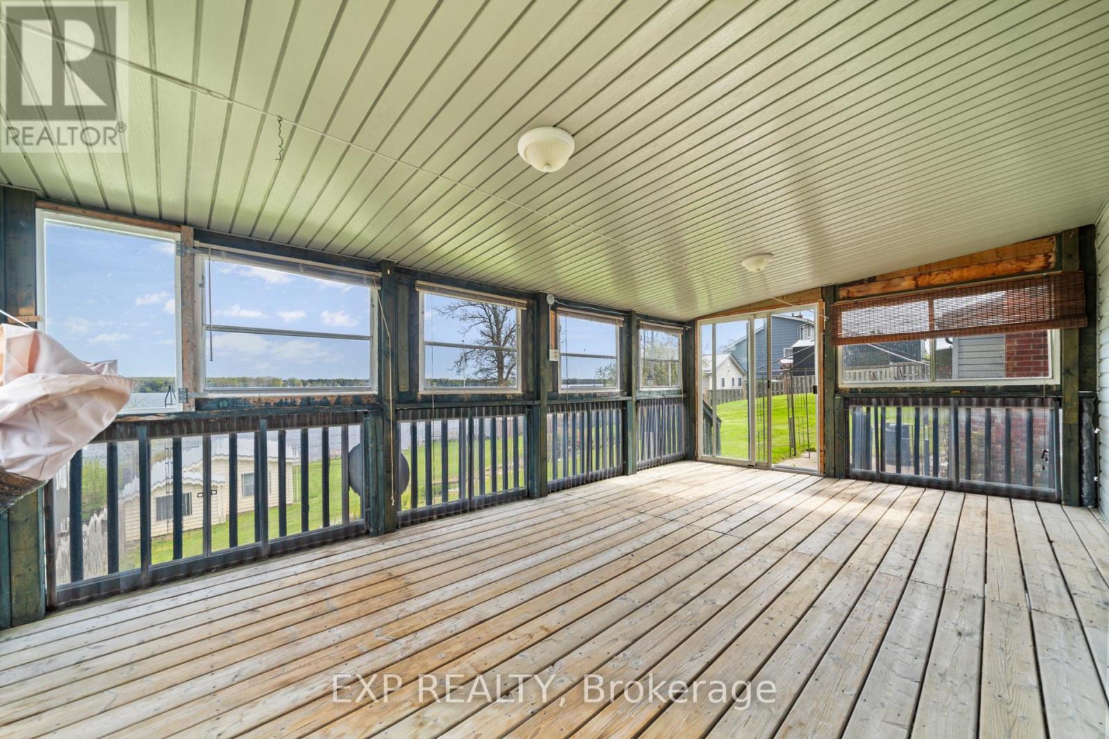 1083 Lakeside Drive, Prince Edward County, Ontario  K0K 1T0 - Photo 27 - X12149524