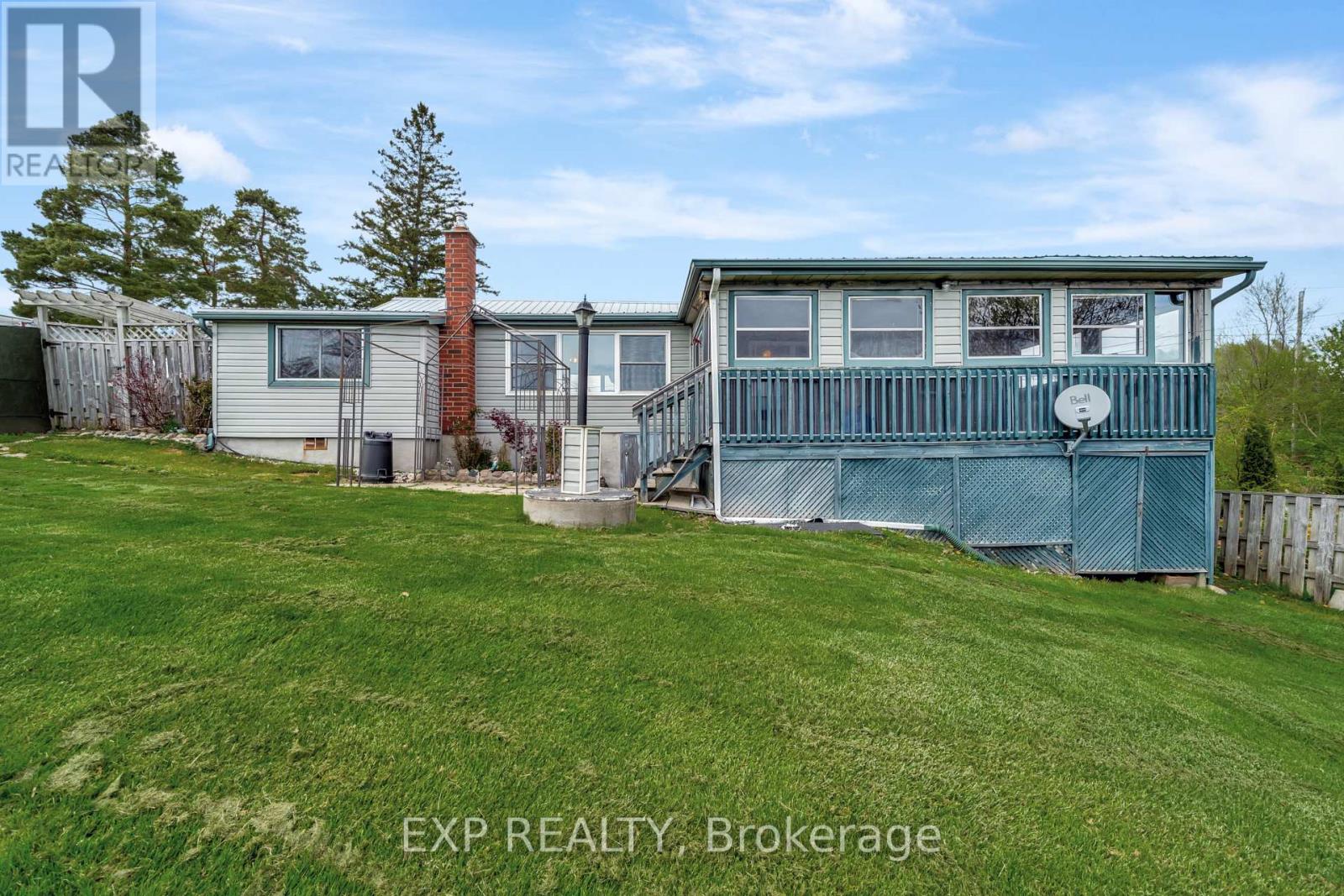 1083 Lakeside Drive, Prince Edward County, Ontario  K0K 1T0 - Photo 32 - X12149524