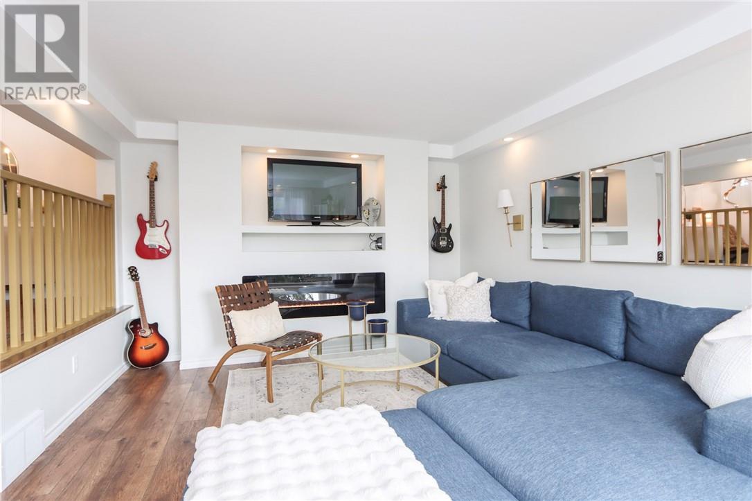 Property at 484 Maple St image 5