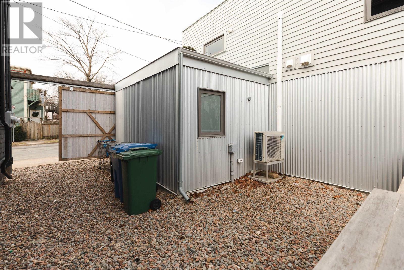 6057 Willow Street, Halifax, Nova Scotia  B3K 1L8 - Photo 27 - 202500541