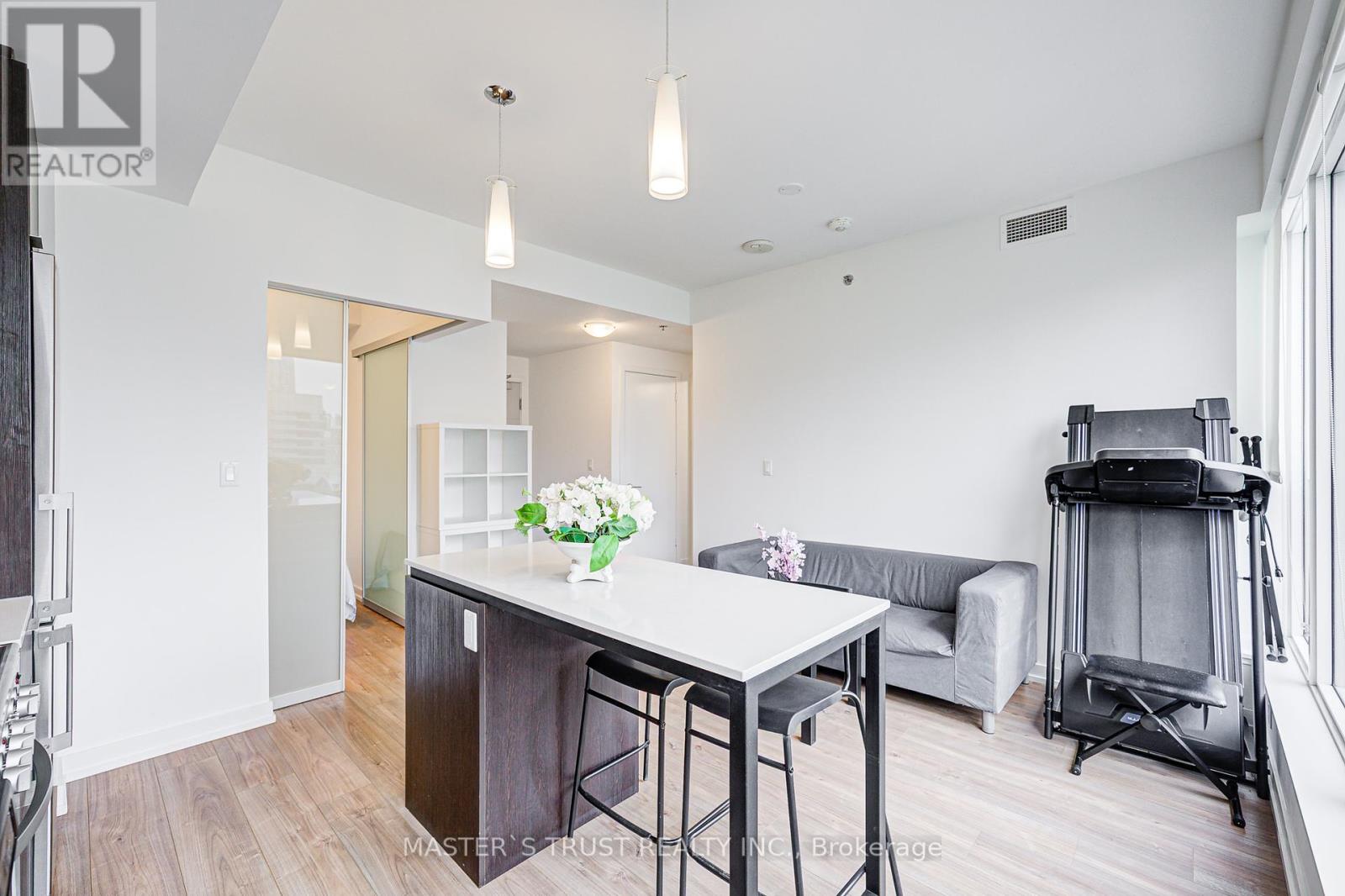 1007 - 203 College Street, Toronto, Ontario  M5T 0C8 - Photo 10 - C12149456
