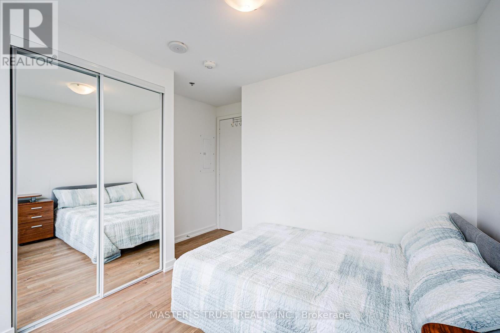 1007 - 203 College Street, Toronto, Ontario  M5T 0C8 - Photo 21 - C12149456