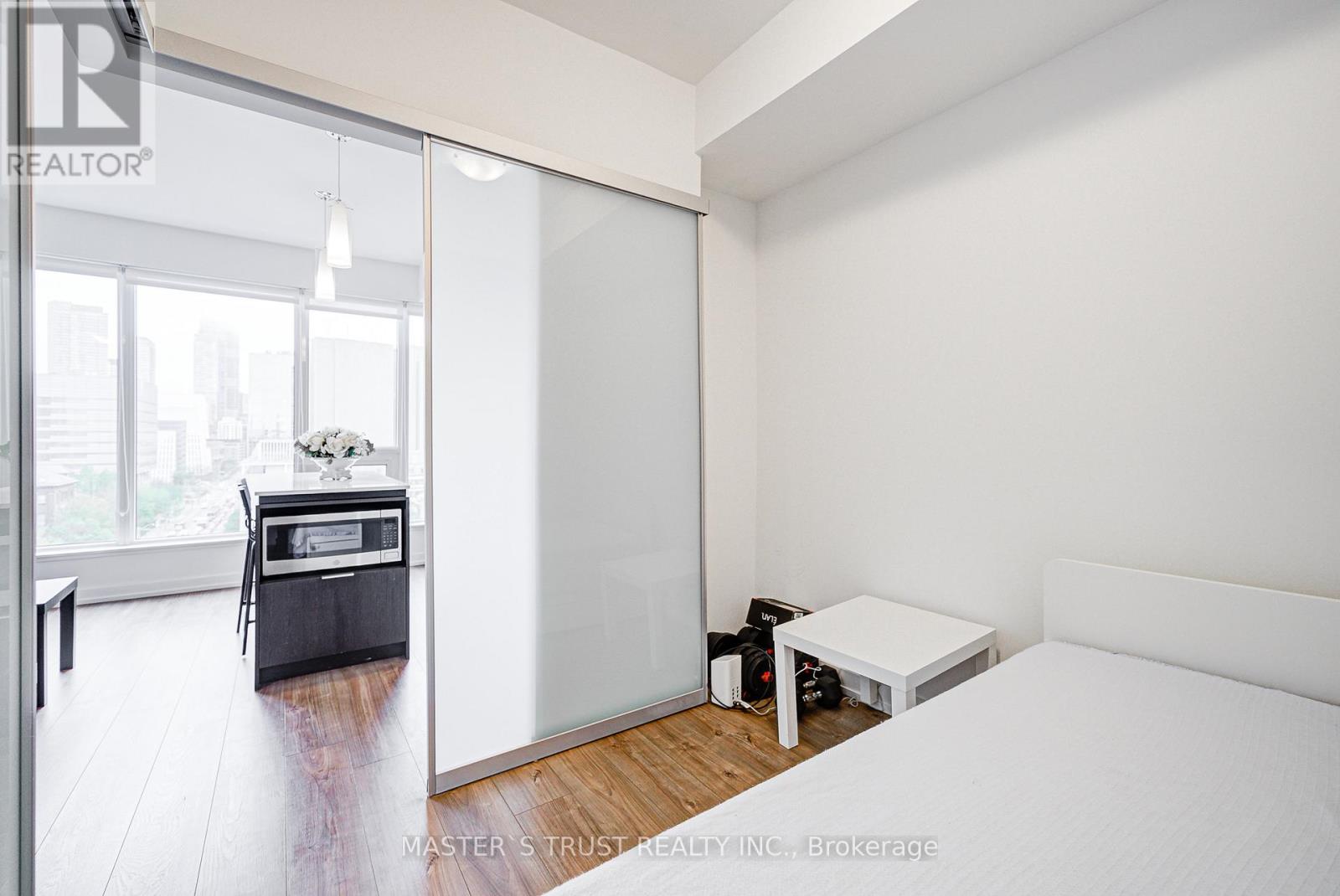 1007 - 203 College Street, Toronto, Ontario  M5T 0C8 - Photo 16 - C12149456