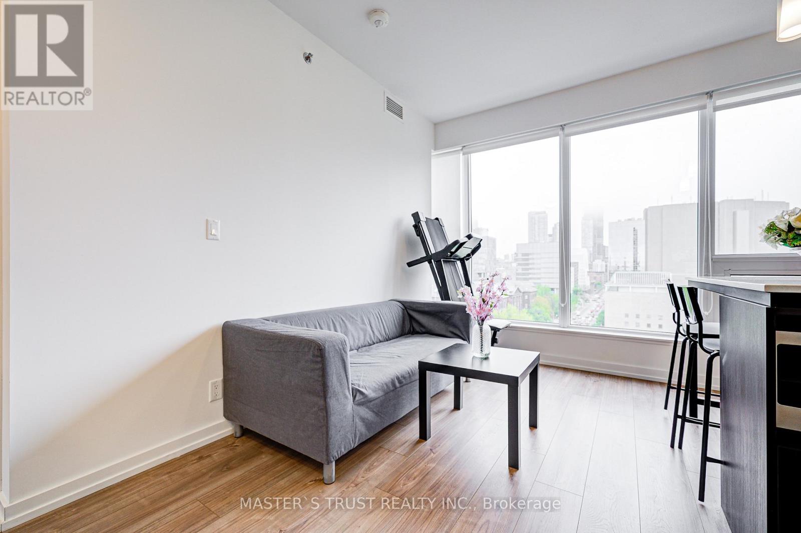 1007 - 203 College Street, Toronto, Ontario  M5T 0C8 - Photo 7 - C12149456