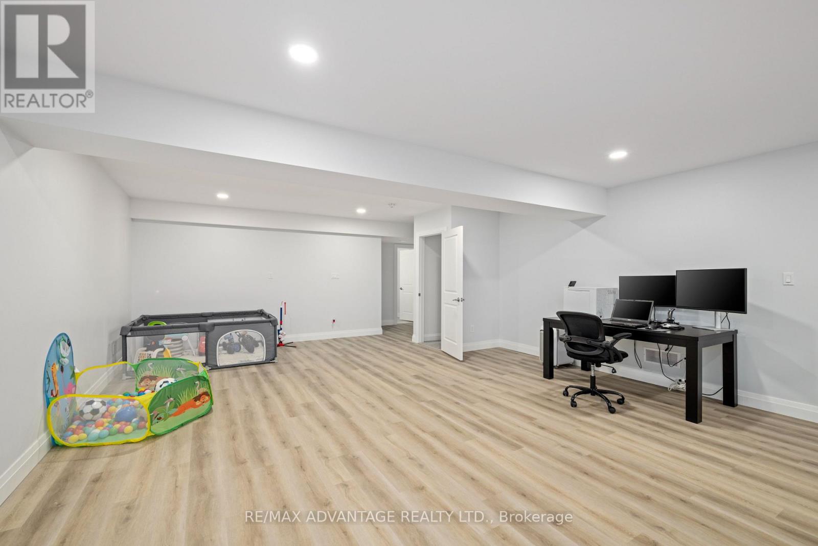 Photo 23 of 36 for 5 - 383 Daventry Way