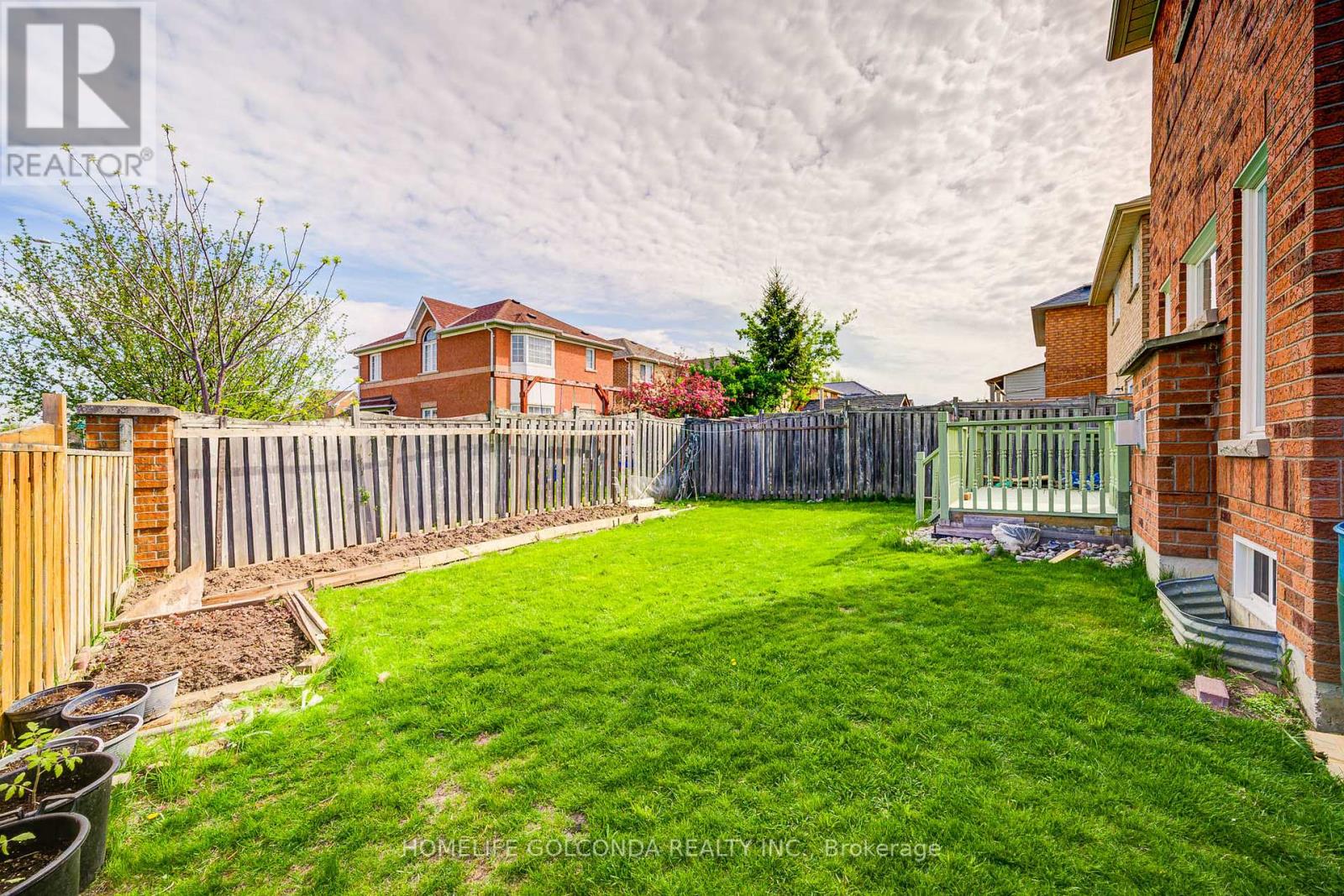 2 Eastpine Drive, Markham, Ontario  L3R 4Z2 - Photo 30 - N12149460
