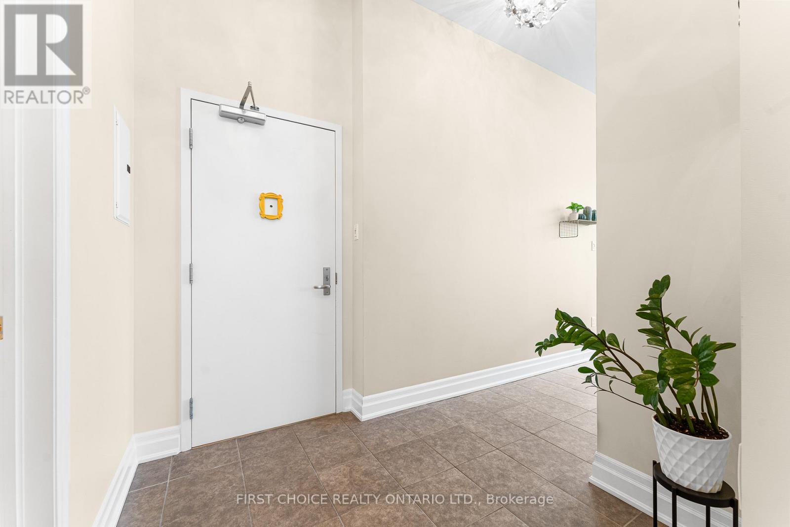 102 - 90 Landry Street, Ottawa, Ontario  K1L 0A9 - Photo 3 - X12149457