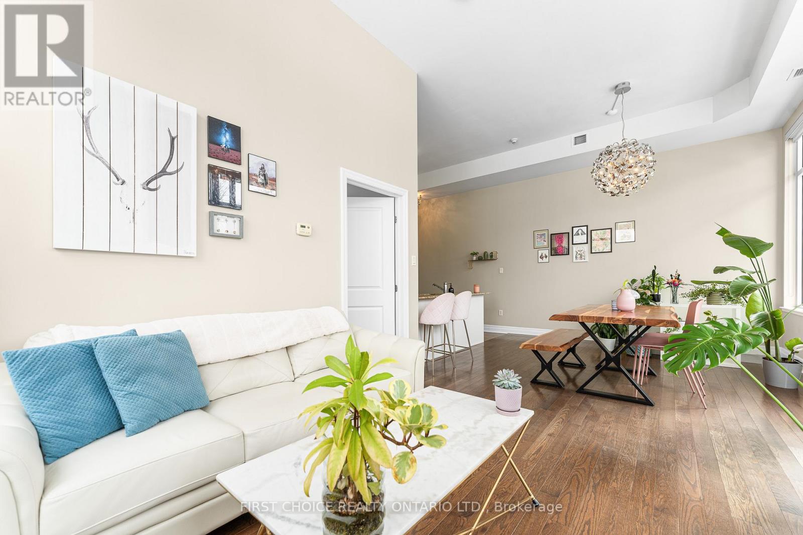 102 - 90 Landry Street, Ottawa, Ontario  K1L 0A9 - Photo 8 - X12149457