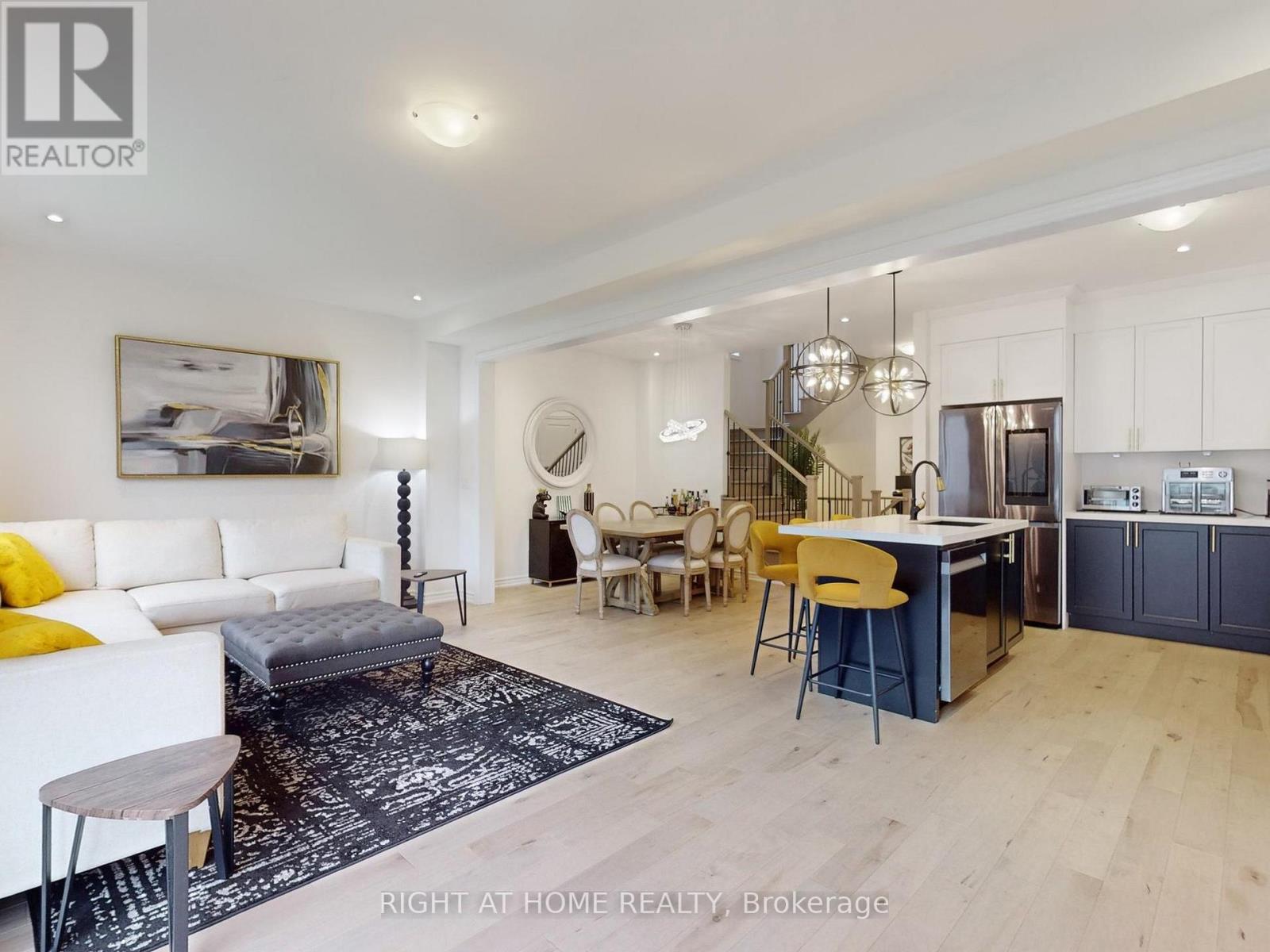 34 Camino Real Drive, Caledon, Ontario  L7C 1Z9 - Photo 4 - W12149465