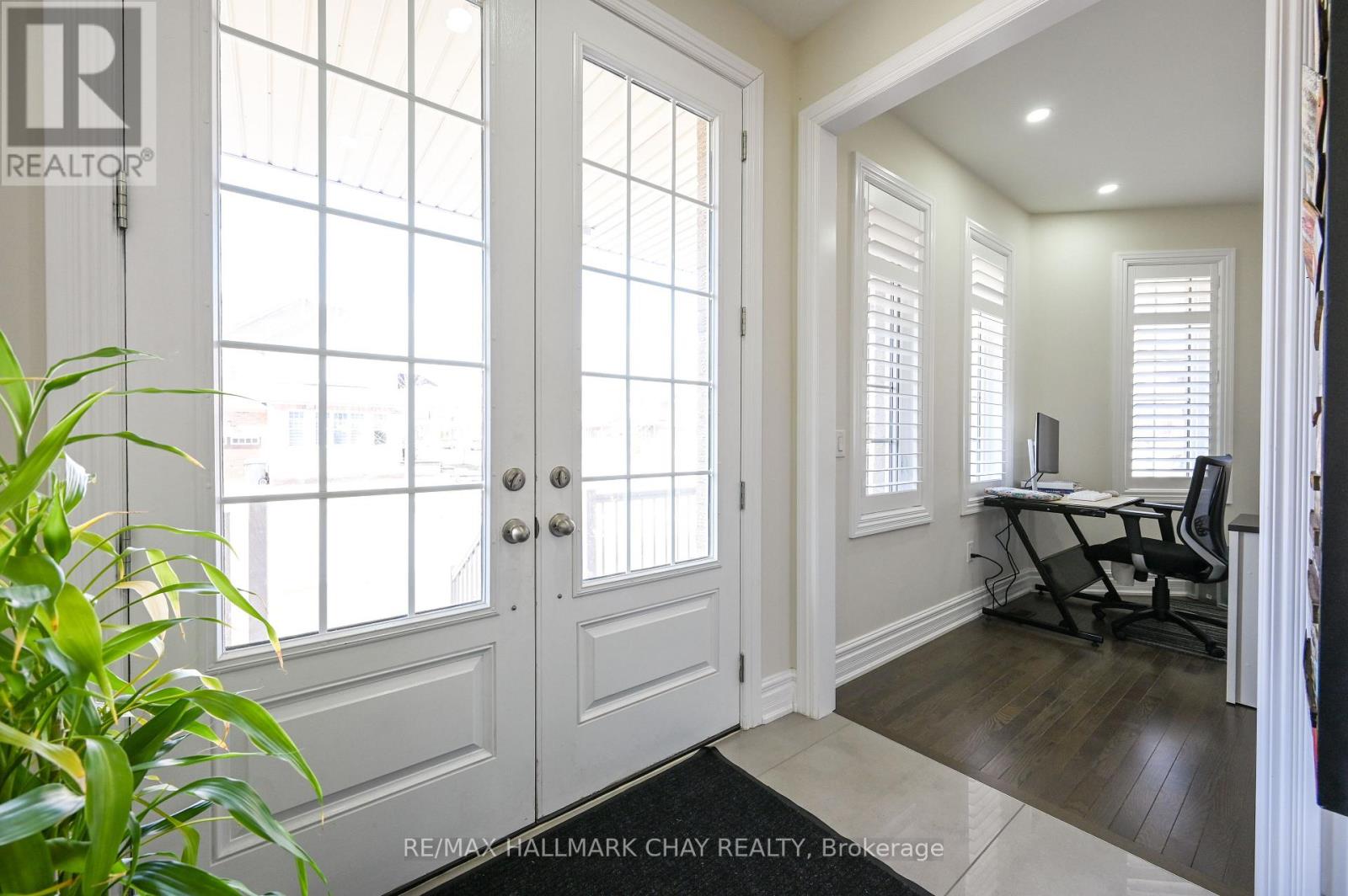 40 Hamilton Court, Caledon, Ontario  L7C 4B5 - Photo 6 - W12115864