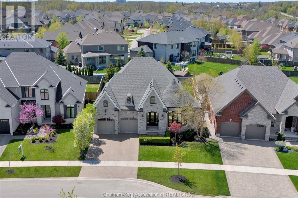 Property at 2405 Meadowlands WAY image 2
