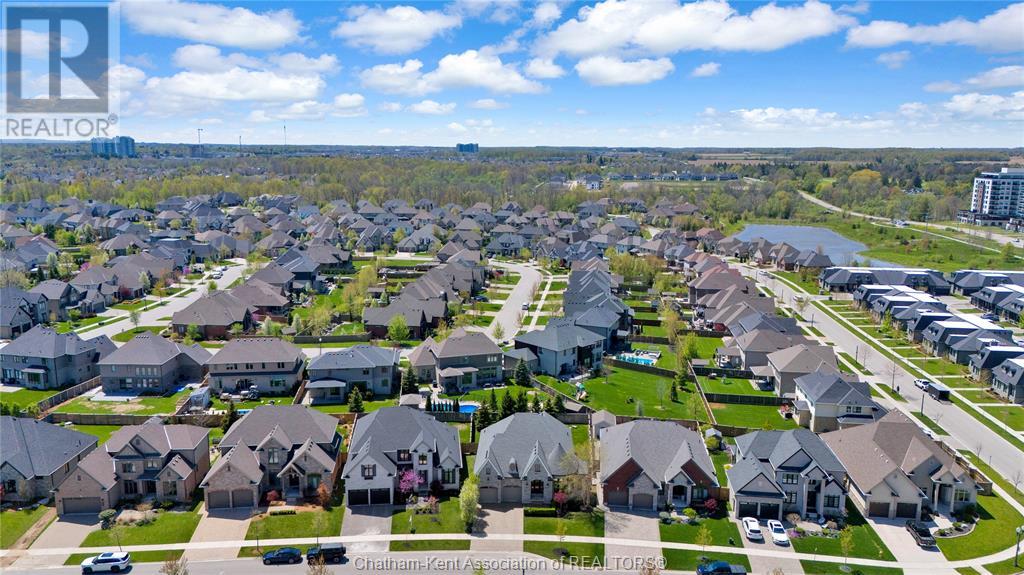 Property at 2405 Meadowlands WAY image 3