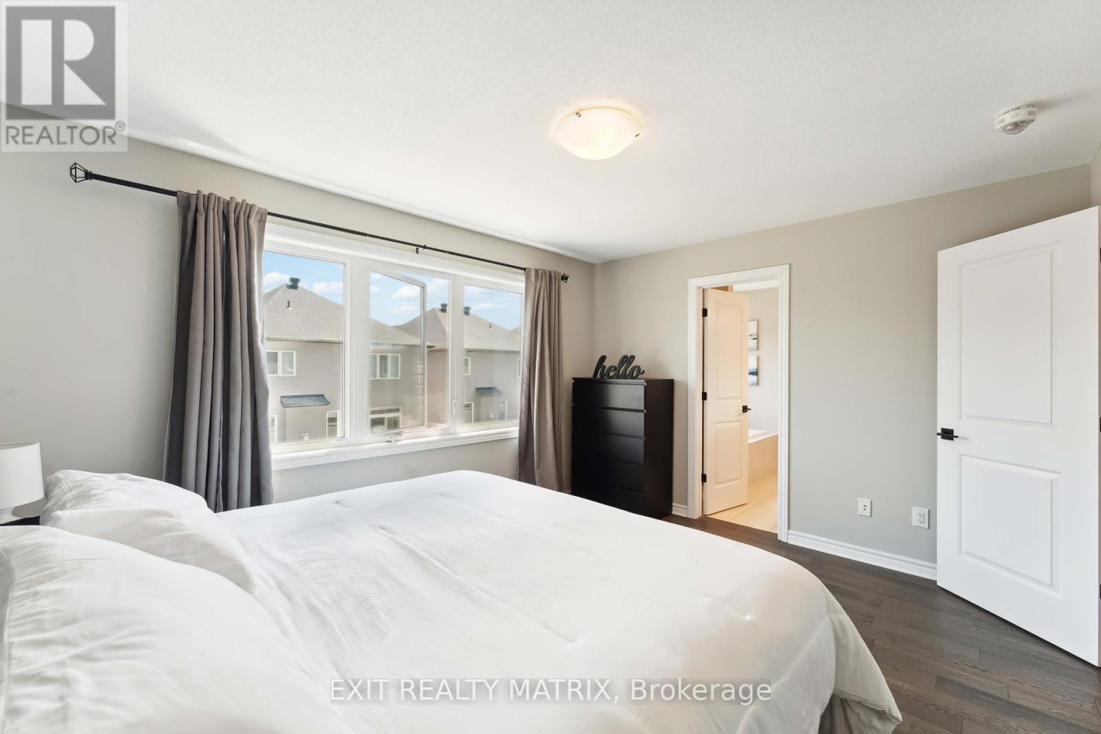 692 Decoeur Drive, Ottawa, Ontario  K4A 1H1 - Photo 22 - X12149509