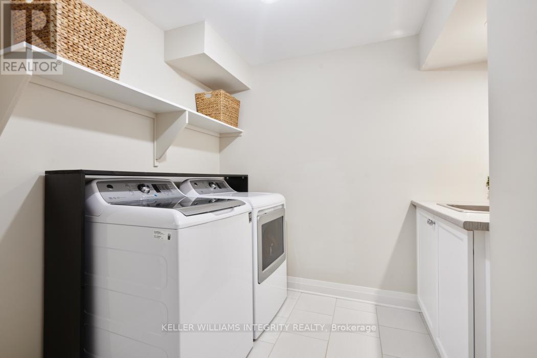 828 Carnelian Crescent, Ottawa, Ontario  K1X 0A7 - Photo 26 - X12149521