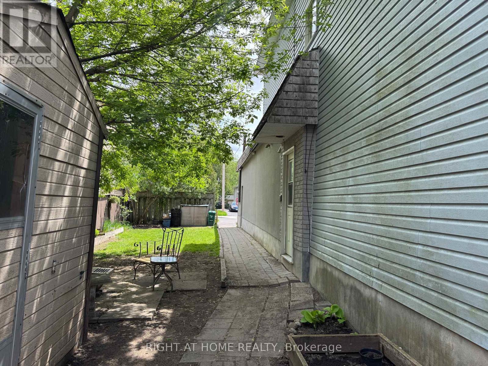 253 Frechette Street, Ottawa, Ontario  K1L 7T3 - Photo 28 - X12149555