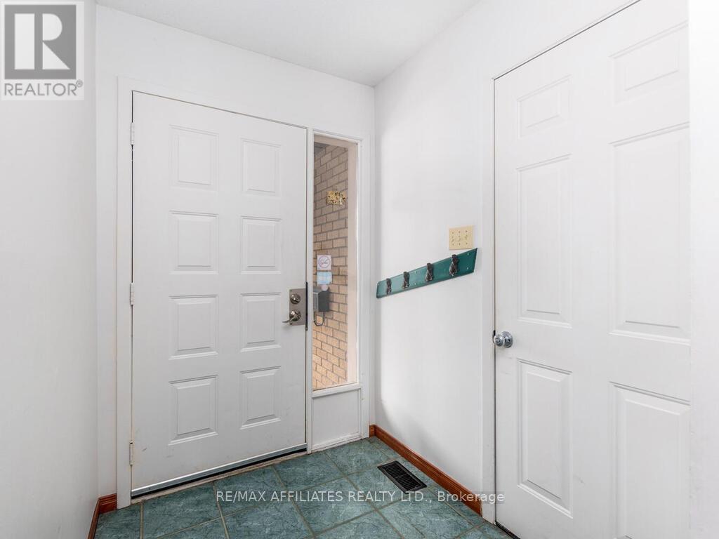 Property at 1015 ALENMEDE CRESCENT image 3