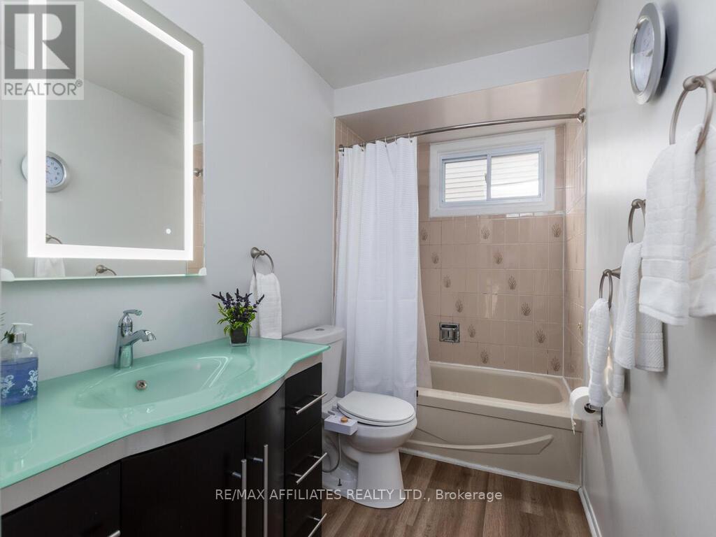1015 Alenmede Crescent, Ottawa, Ontario  K2B 8H2 - Photo 29 - X12081372