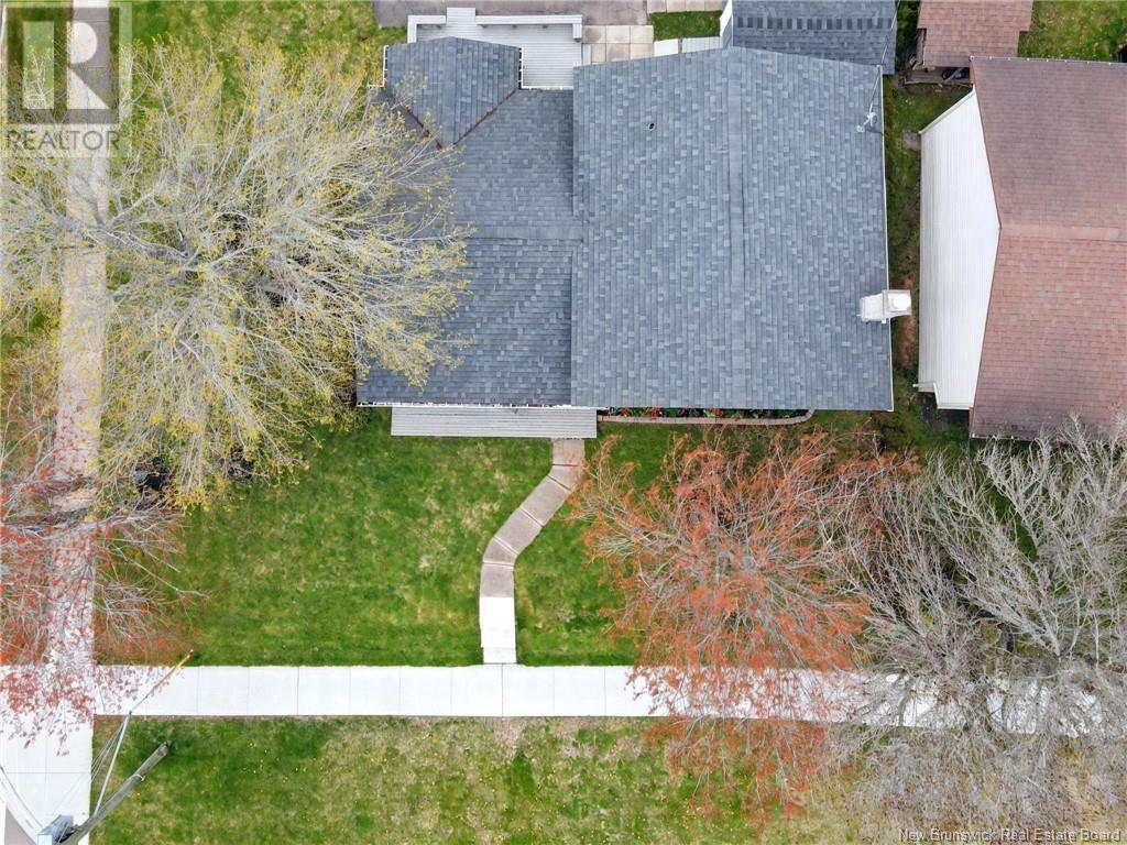 233 Hennessey Road, Moncton, New Brunswick  E1A 5P2 - Photo 37 - NB118406