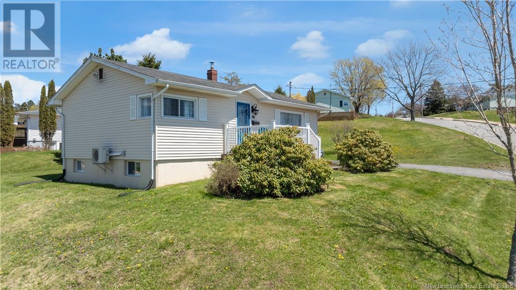 Property at 48 Glengarry Drive image 3