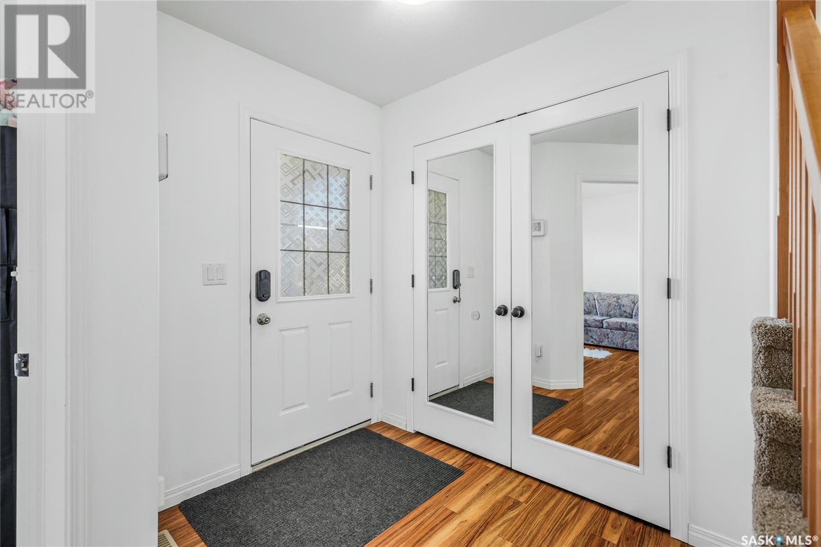 Property at 5028 Aerial CRESCENT image 3