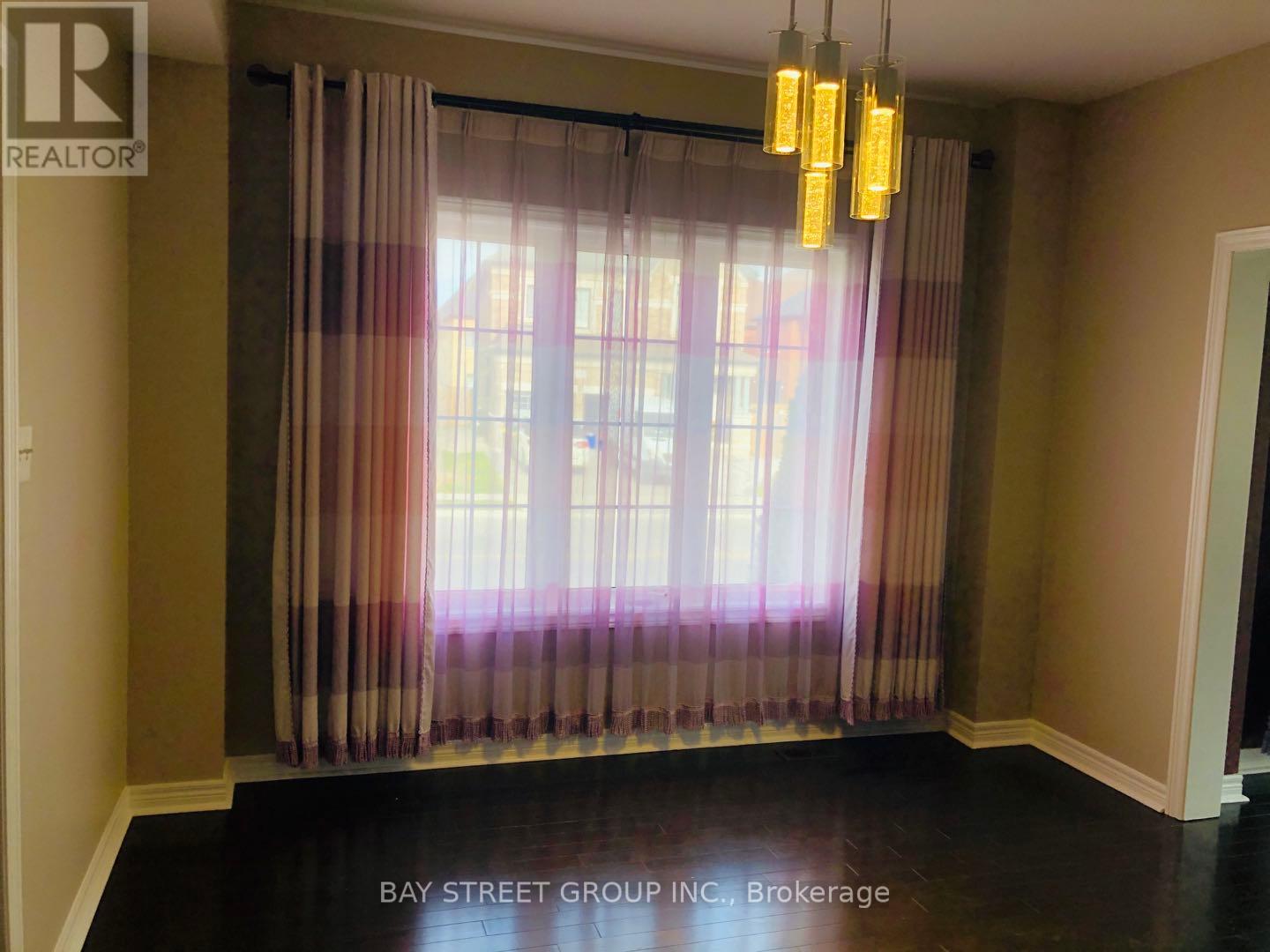 1 Borjana Boulevard, Vaughan, Ontario  L4J 0E6 - Photo 4 - N12149474
