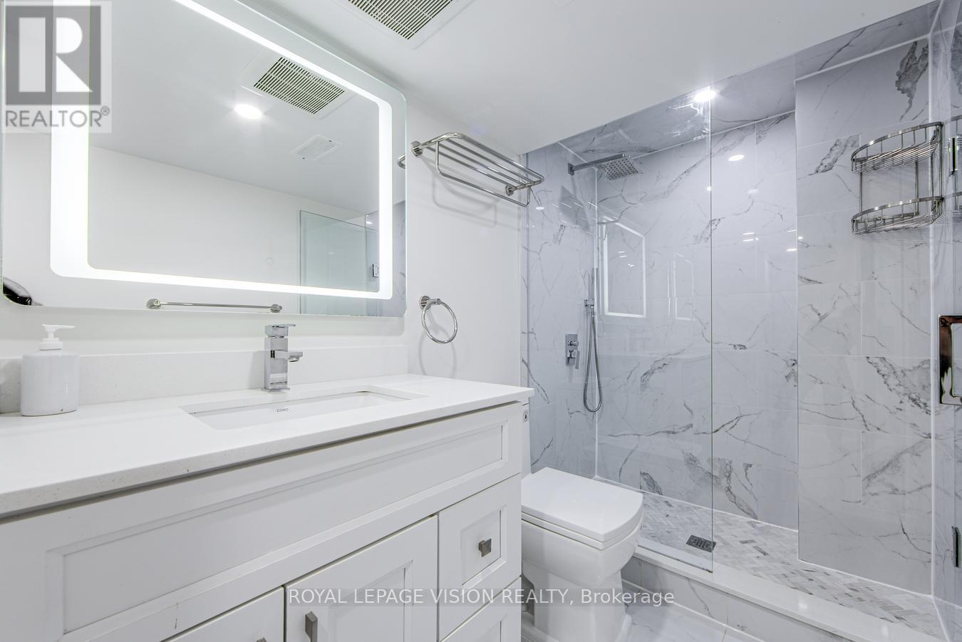 71 Sterling Crescent, Vaughan (Maple), Ontario  L6A 1A1 - Photo 33 - N12149489