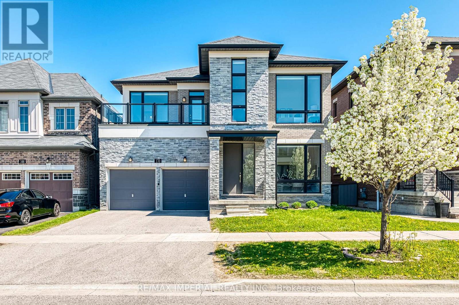 170 SCRIVENER DRIVE, Aurora, Ontario
