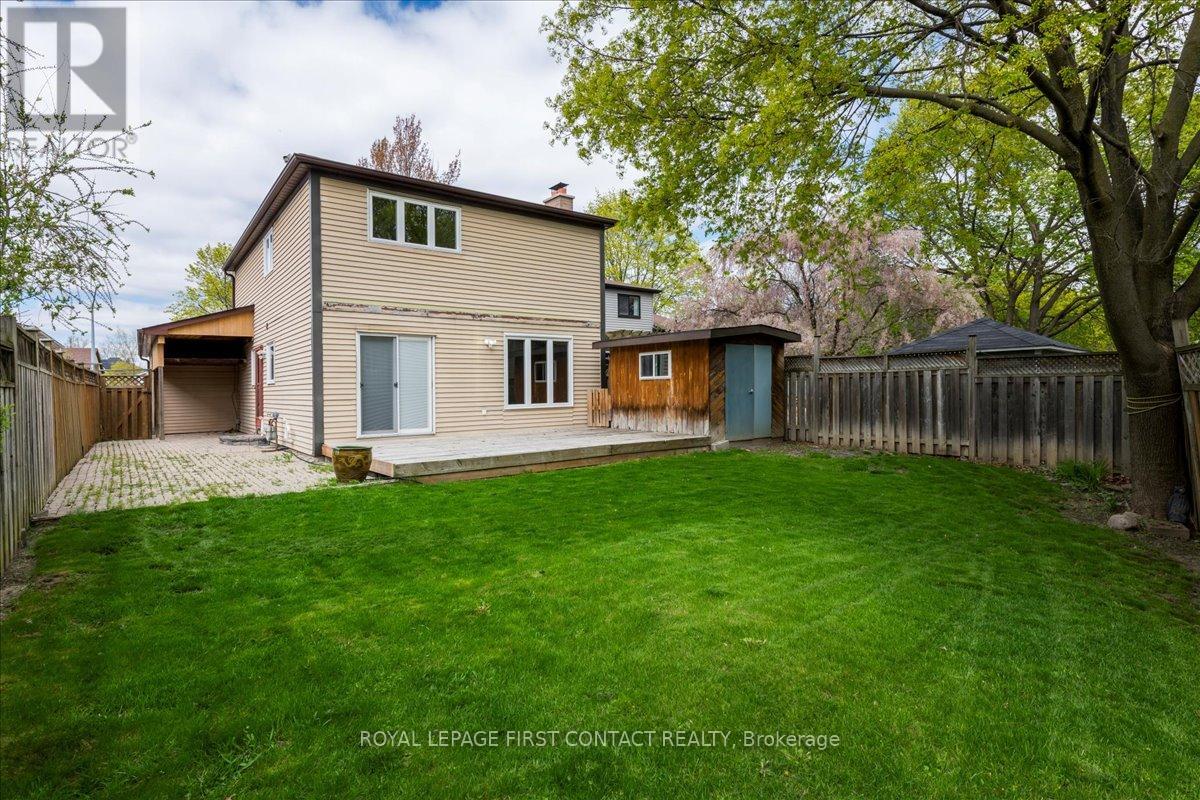 23 Merrylynn Drive, Richmond Hill, Ontario  L4C 5B1 - Photo 37 - N12149539