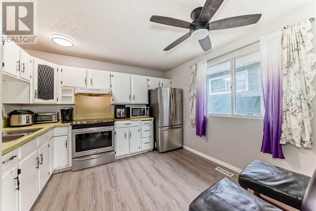 Property at 1019 Canfield Crescent SW image 5
