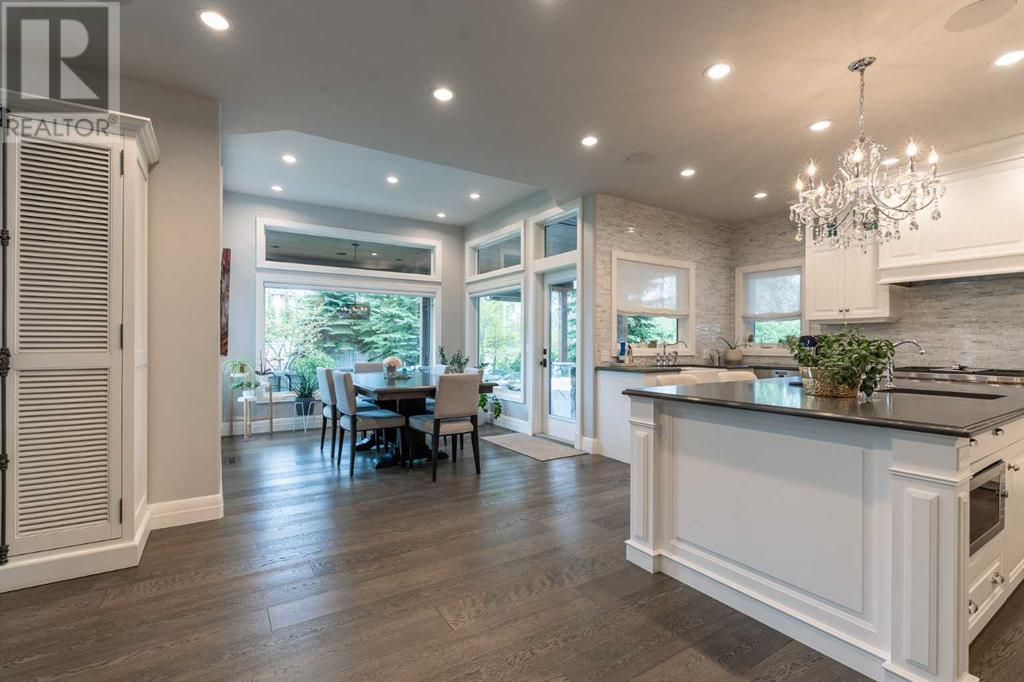Property at 45 Simcoe Mews SW image 5