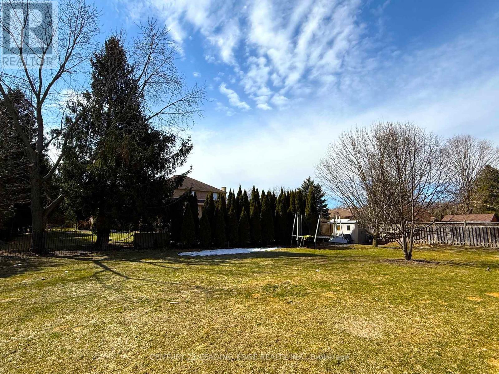 Property at 2 COLLEEN CRESCENT image 3