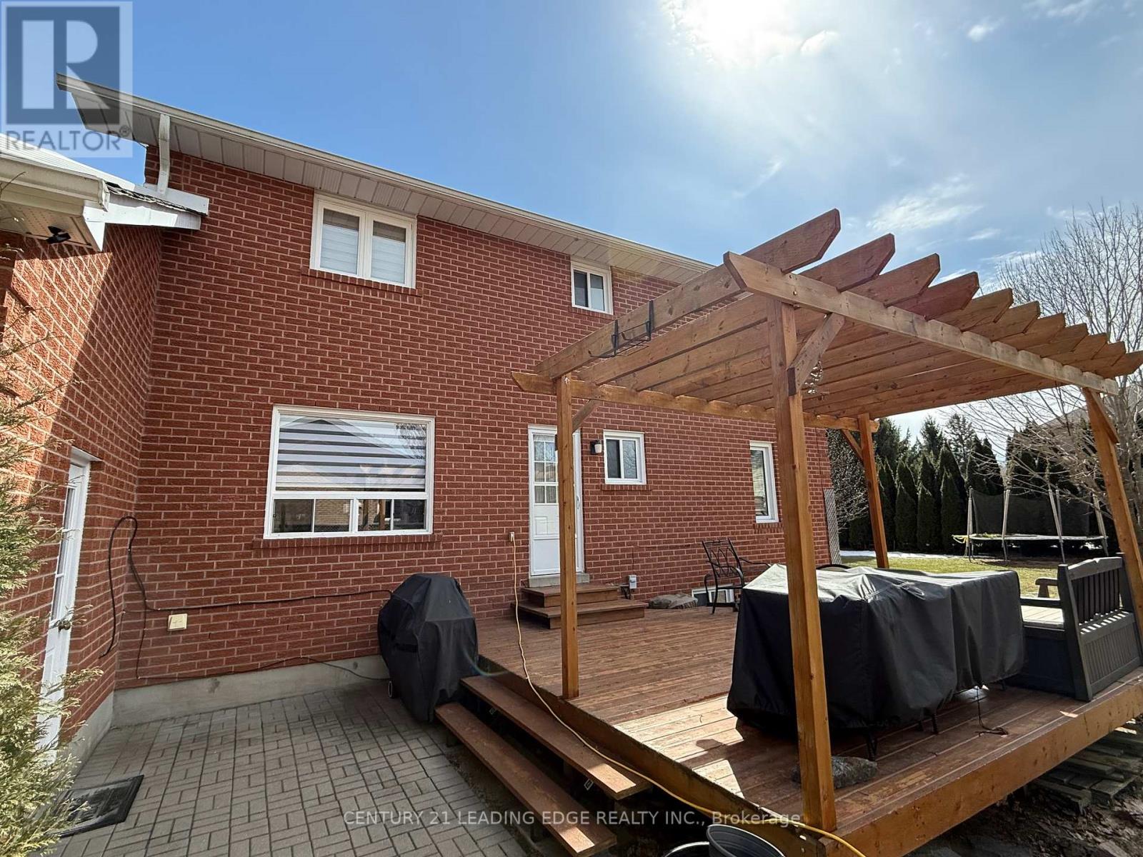 Property at 2 COLLEEN CRESCENT image 4
