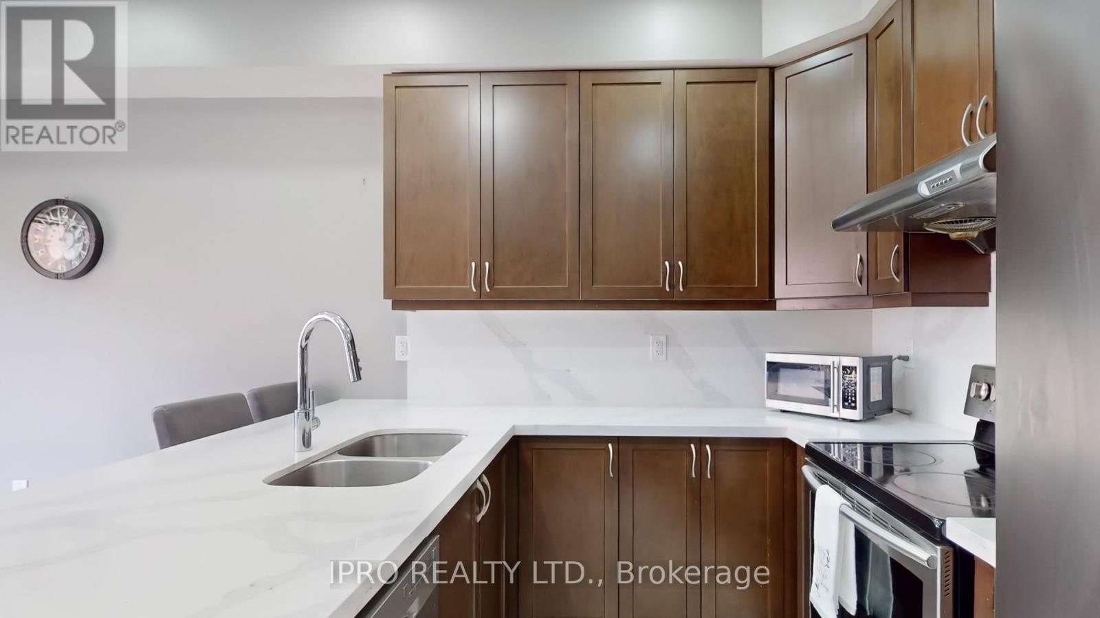 28 Troyer Street, Brampton, Ontario  L7A 4T3 - Photo 15 - W12149511