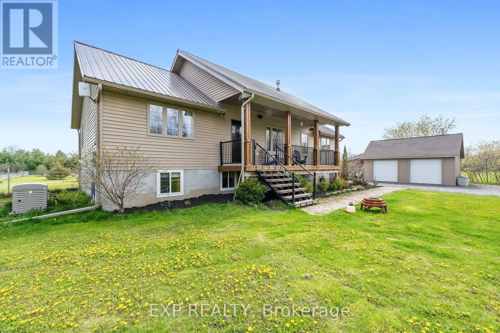 96 Huyck's Bay Road, Prince Edward County, Ontario  K0K 3L0 - Photo 4 - X12149558