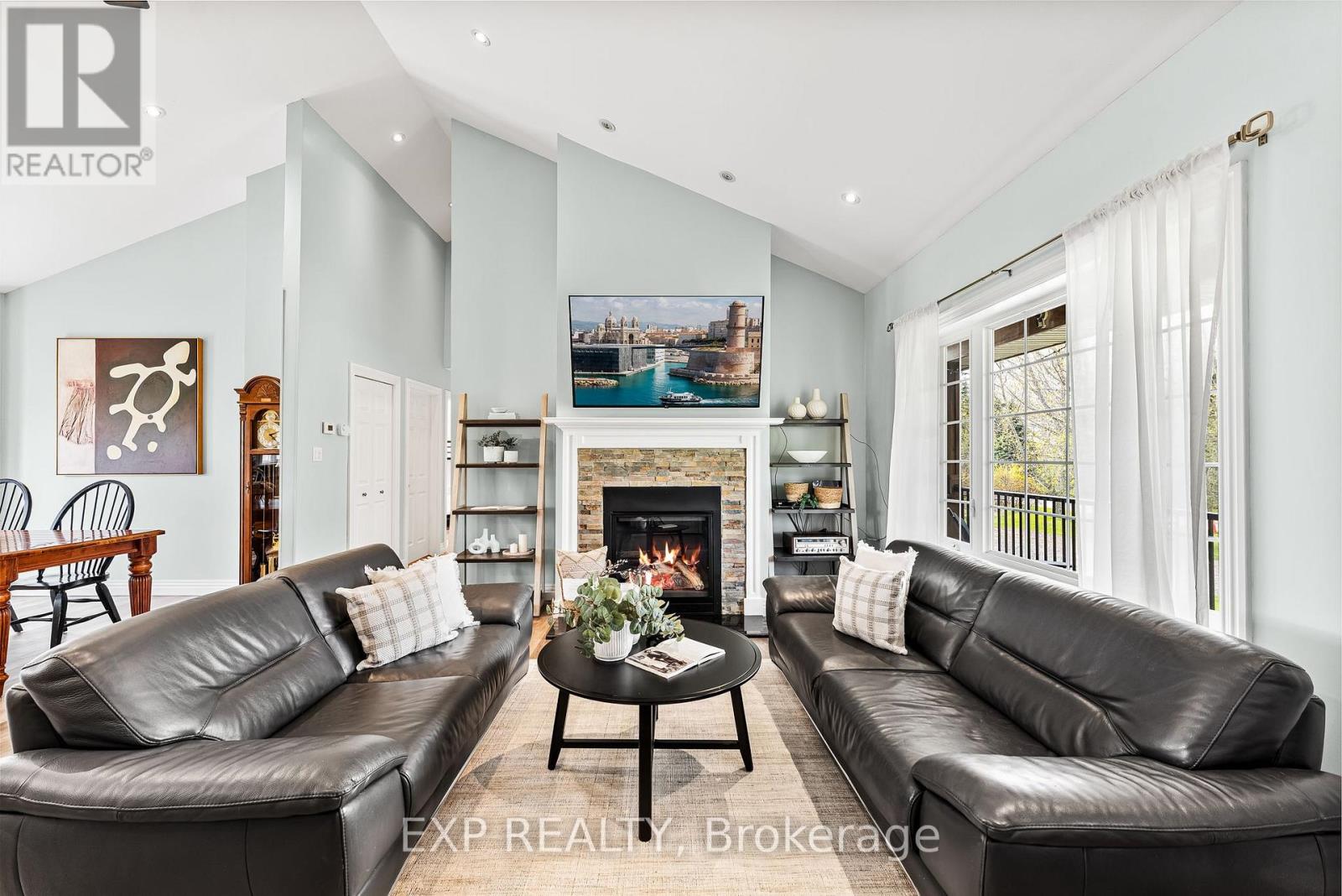 96 Huyck's Bay Road, Prince Edward County, Ontario  K0K 3L0 - Photo 9 - X12149558