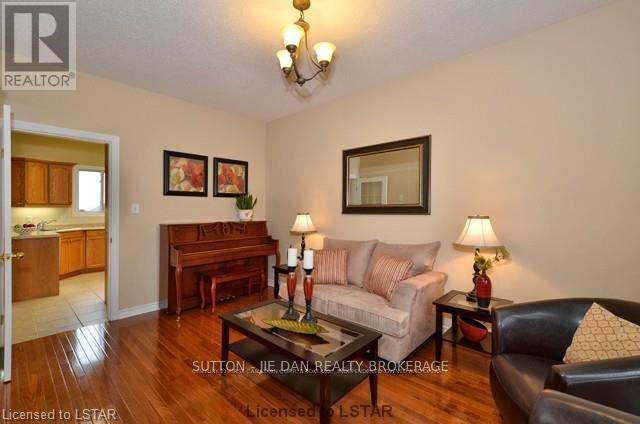 384 Berryhill Drive, London North, Ontario  N5X 4L4 - Photo 4 - X12149620