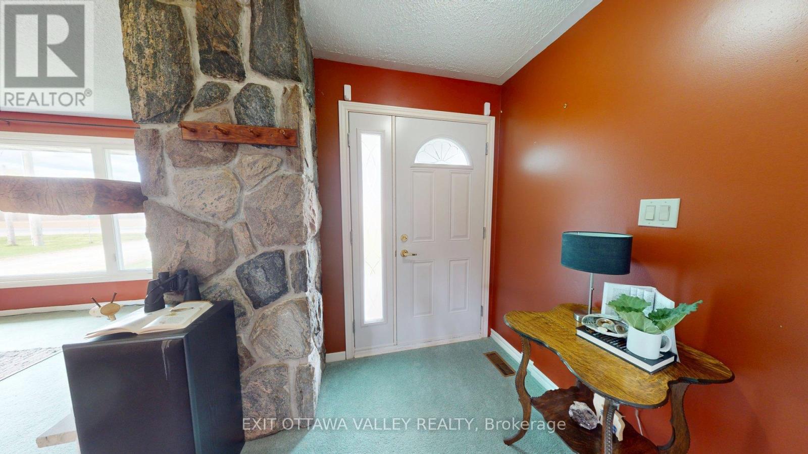 2297 Beachburg Road, Whitewater Region, Ontario  K0J 1C0 - Photo 5 - X12149571