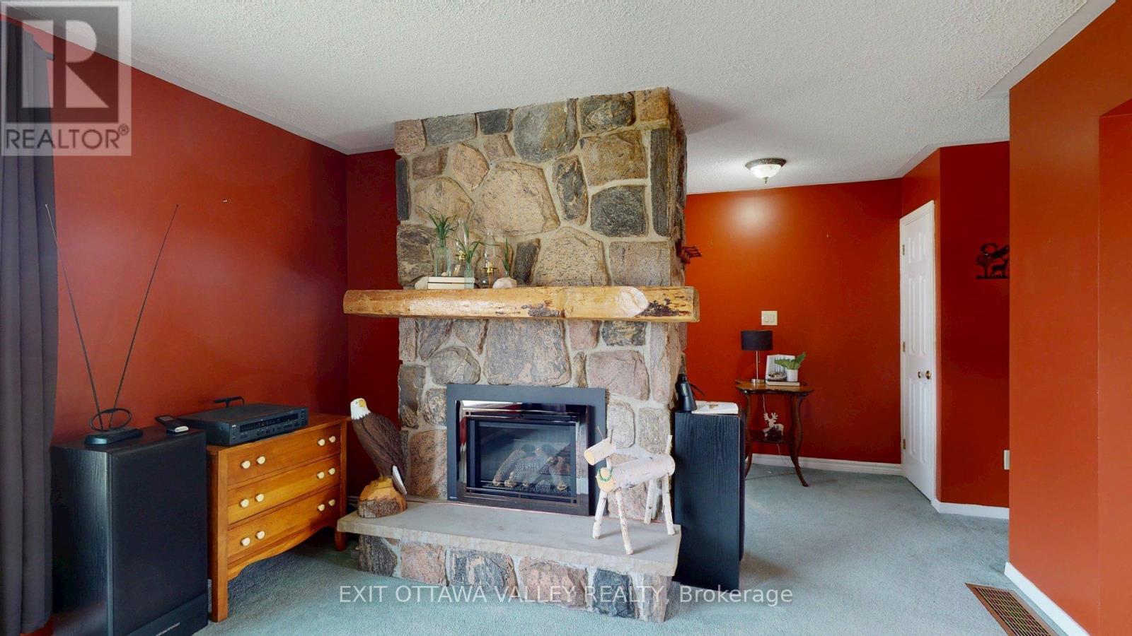 2297 Beachburg Road, Whitewater Region, Ontario  K0J 1C0 - Photo 7 - X12149571