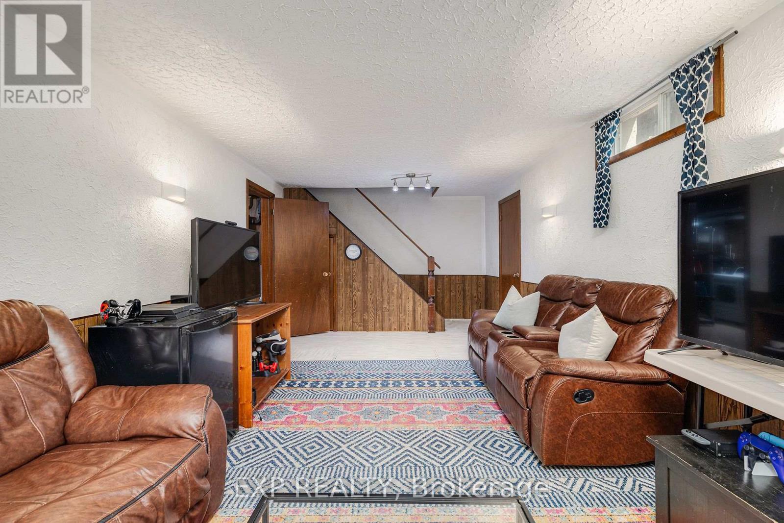 72 Westbury Crescent, Cambridge, Ontario  N3C 3G2 - Photo 24 - X12149540