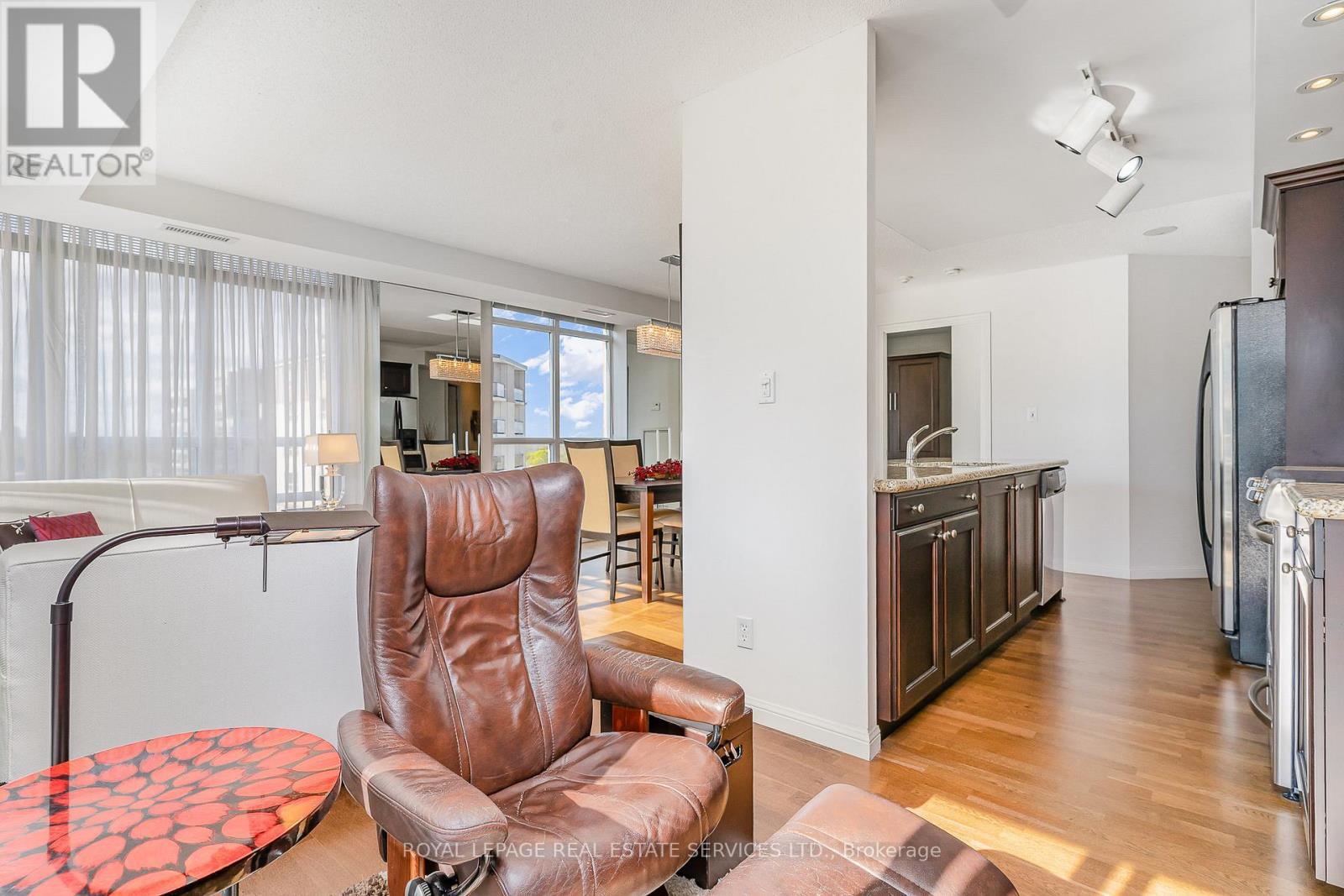 1203 - 900 Mount Pleasant Road, Toronto, Ontario  M4P 3J9 - Photo 15 - C12123781