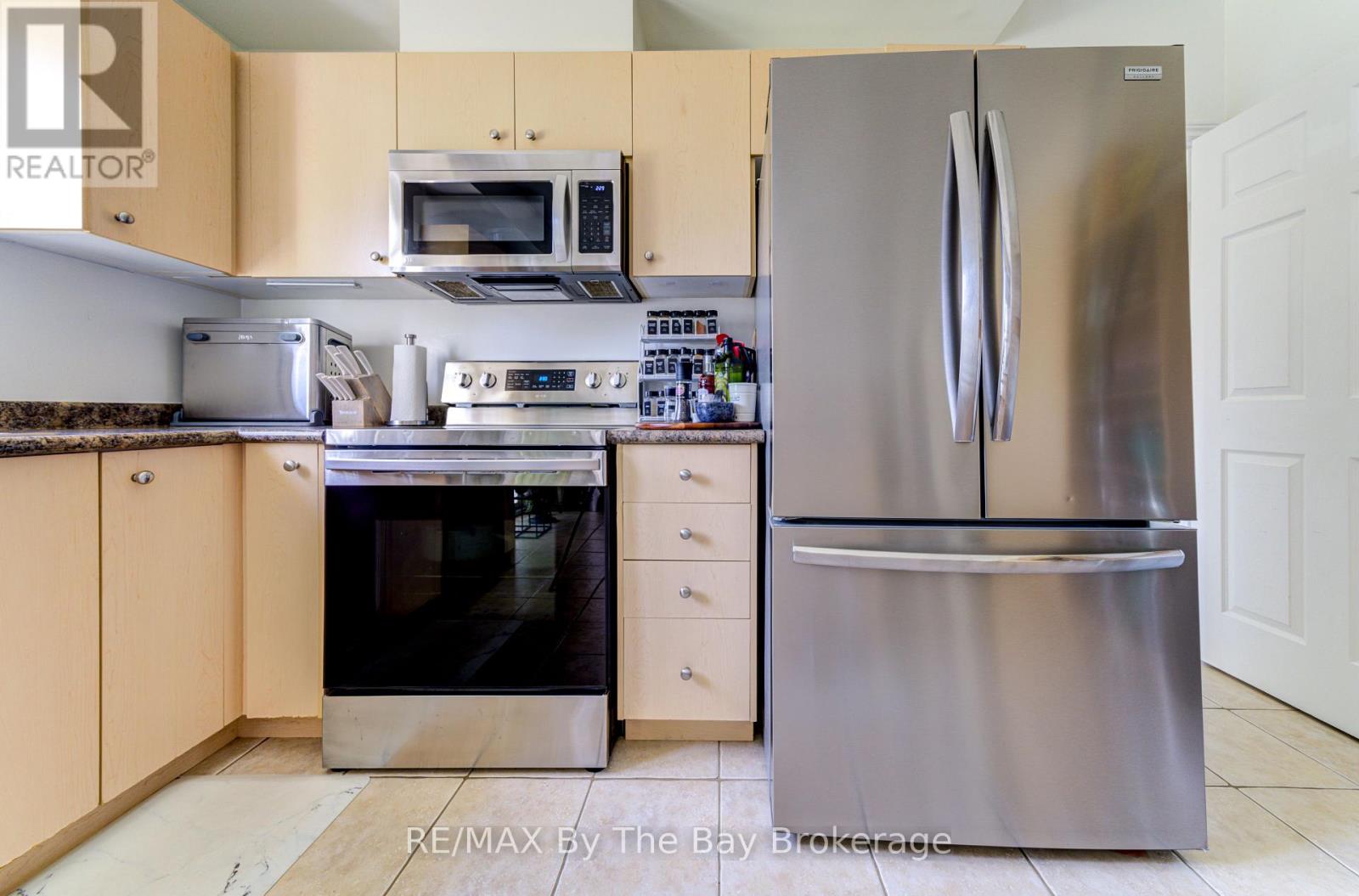 10 Mair Mills Drive, Collingwood, Ontario  L9Y 0A8 - Photo 15 - S12149588