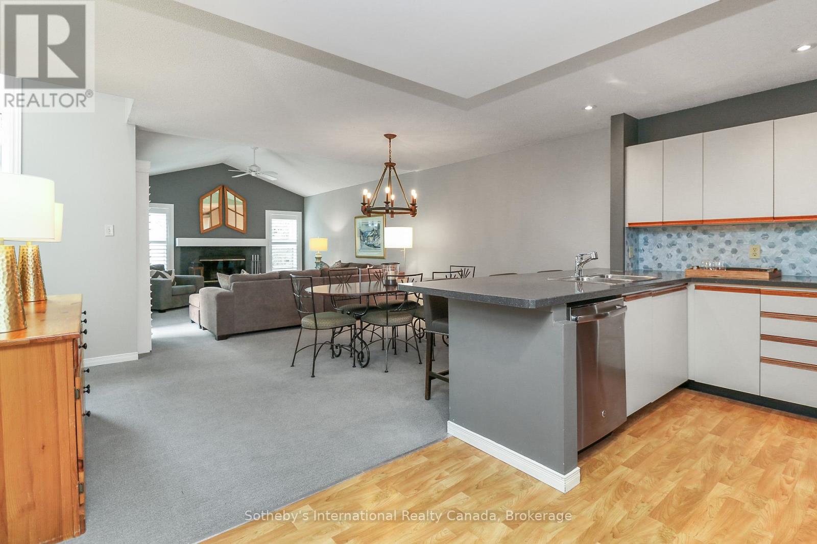 Property at 408 MARINERS WAY image 5