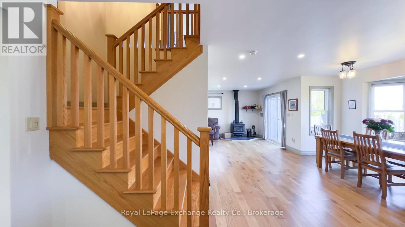 902 Park Place, Huron-Kinloss, Ontario  N2Z 0C4 - Photo 20 - X12149575