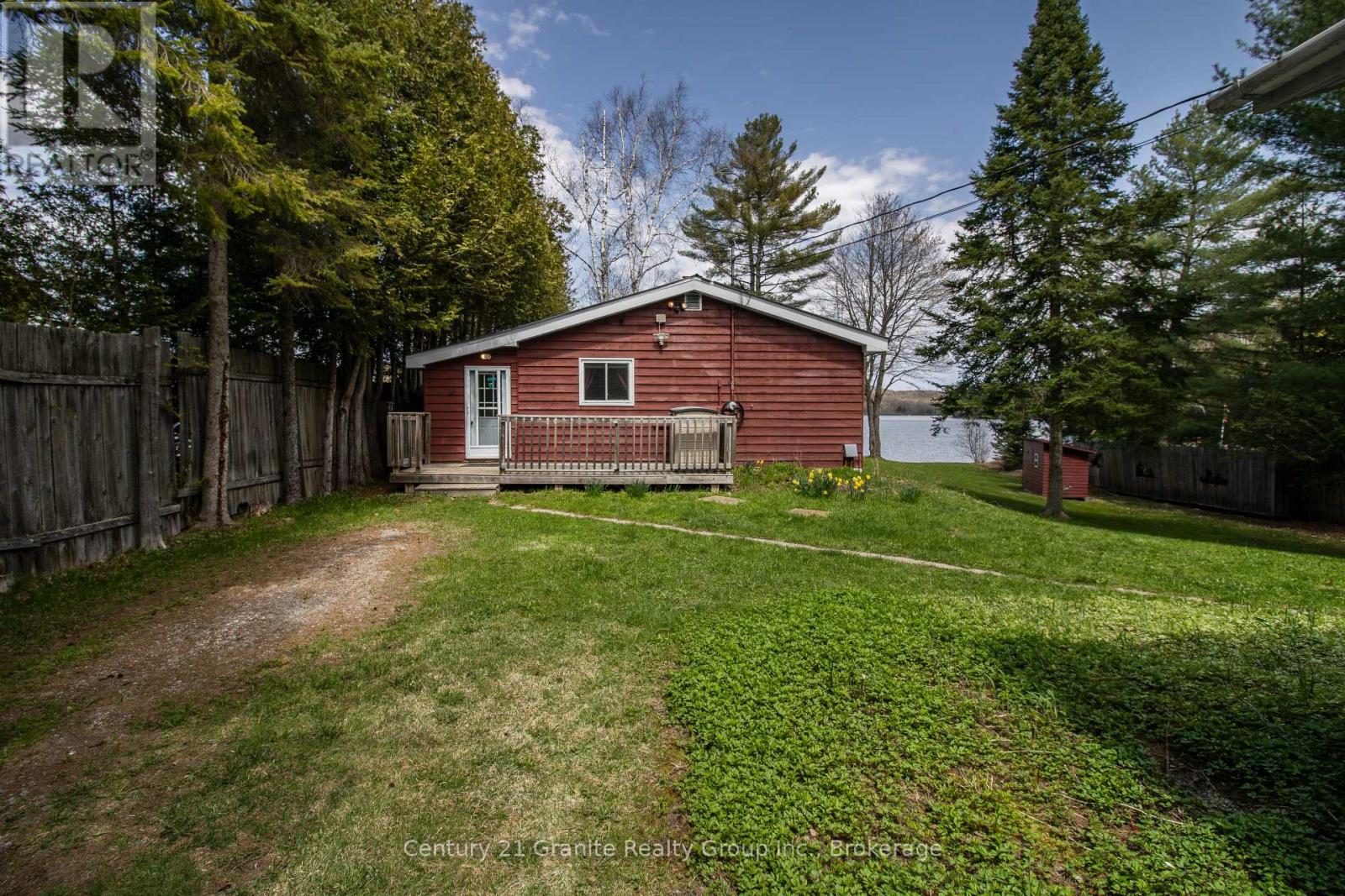 1018 Shamrock Lane, Dysart Et Al, Ontario K0M 1S0 - Photo 32 - X12149601