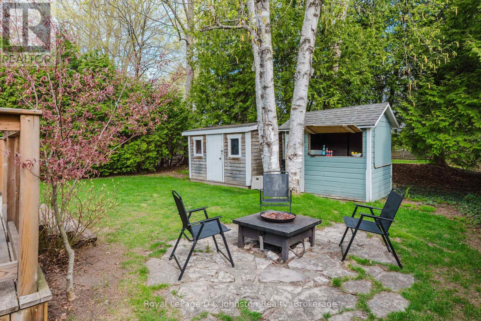 38 Oak Street, Saugeen Shores, Ontario  N0H 2L0 - Photo 11 - X12149611